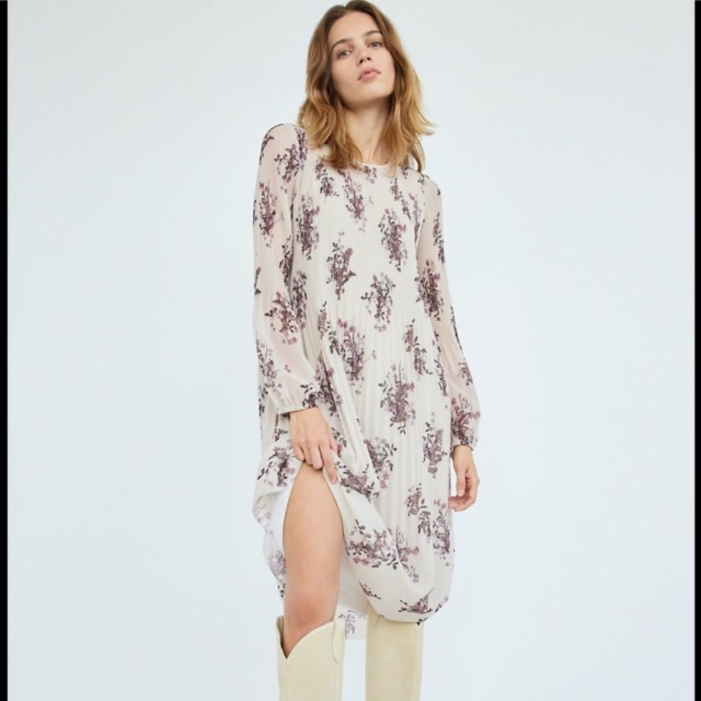 Aritzia Daydreamer Midi - Birch / Soft Orchid